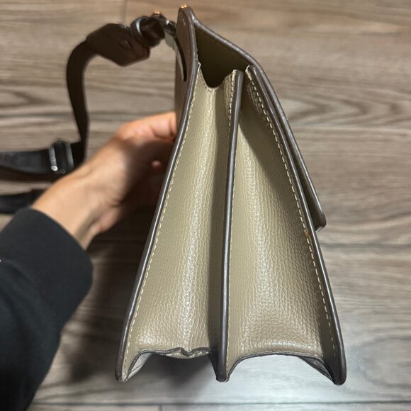 Kenneth Cole Taupe & White Leather Alex Shoulder Bag – Like New - Picture 4 of 10